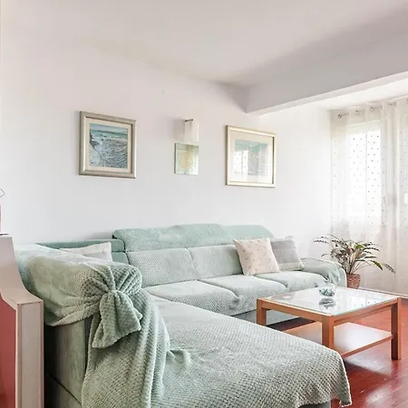 Cozy Near The And Center * ספליט