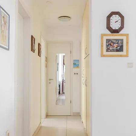 Cozy Near The And Center ספליט