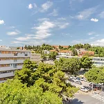 Apartamento Cozy Near The And Center Split